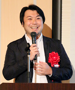 吉野 慶一氏